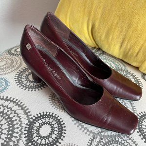 Wine colored Etienne Aigner shoes 8M